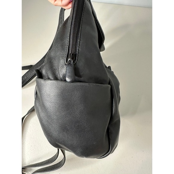 cross body bag osprey Transporter Carry-On Boarding Bag-Raven Black Color:Black Pocket Print 1- NWT UNDER ONE Height:7.000 INCH Sling it over either